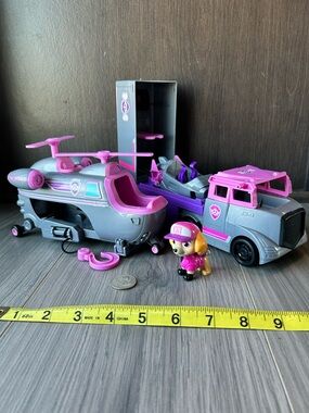 Paw Patrol Skye Rescue Transport Set - Pink and Gray